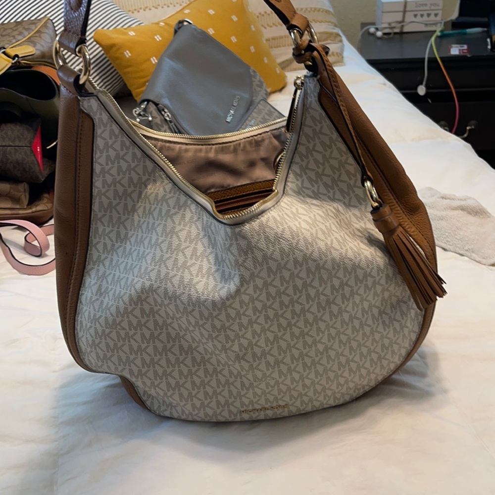 Authentic Michael Kors Purse